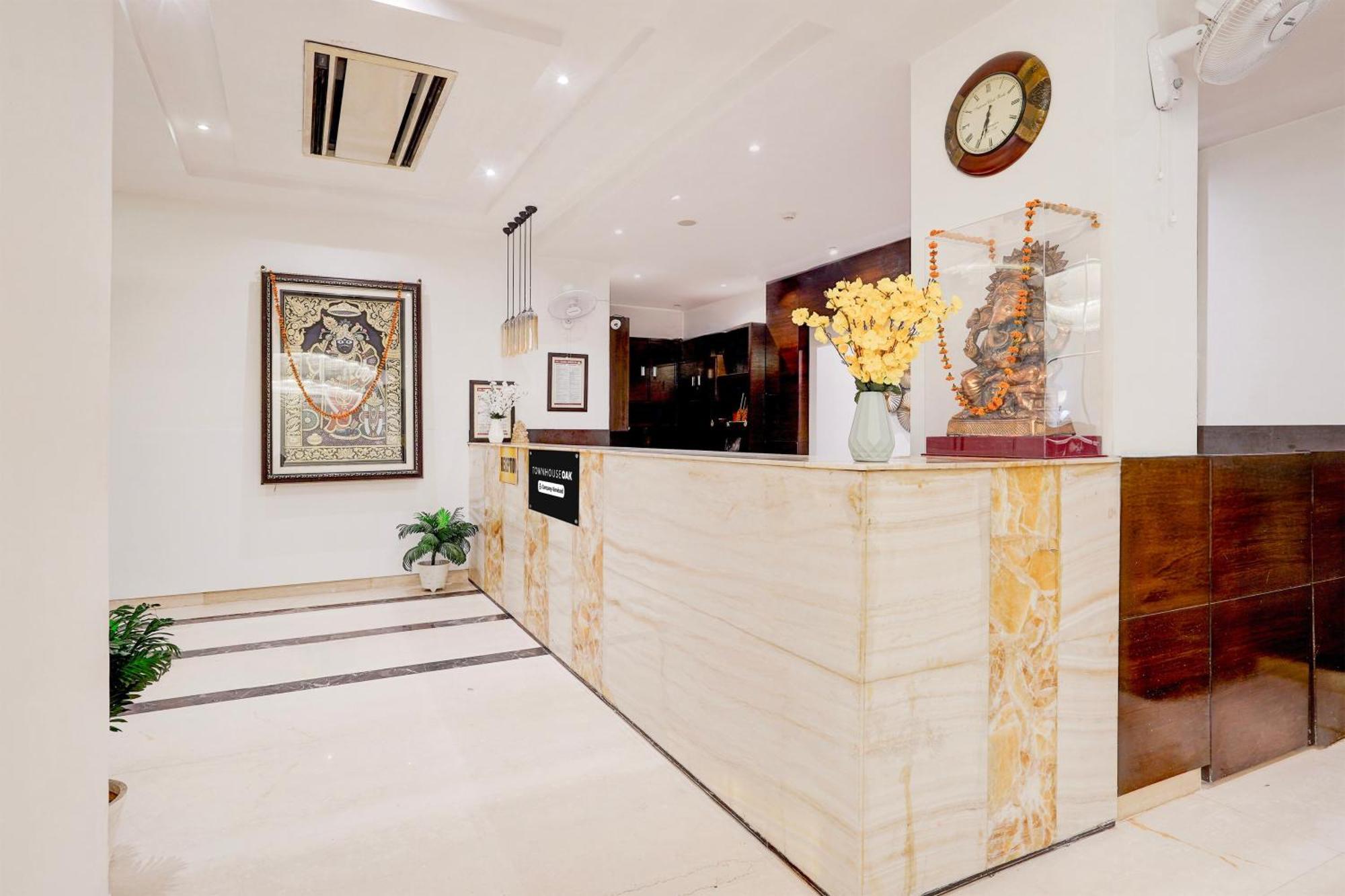 Townhouse Oak Agra Near Sultanganj Puliya Formerly Bb Grand מראה חיצוני תמונה