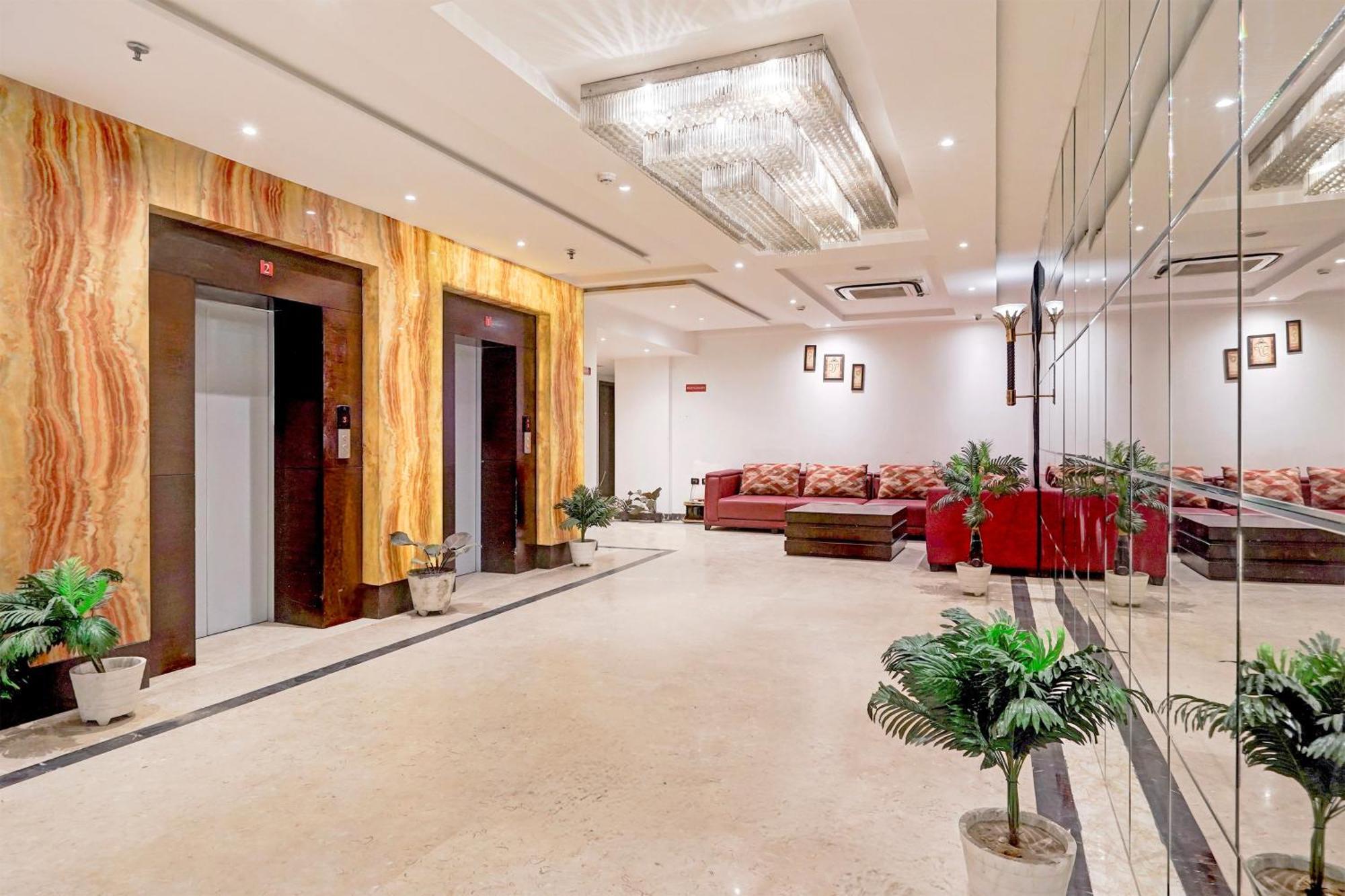 Townhouse Oak Agra Near Sultanganj Puliya Formerly Bb Grand מראה חיצוני תמונה