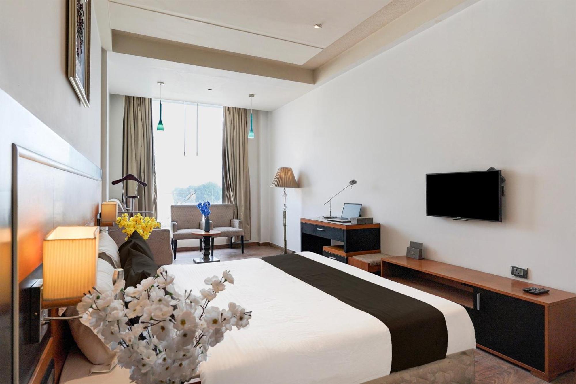 Townhouse Oak Agra Near Sultanganj Puliya Formerly Bb Grand מראה חיצוני תמונה